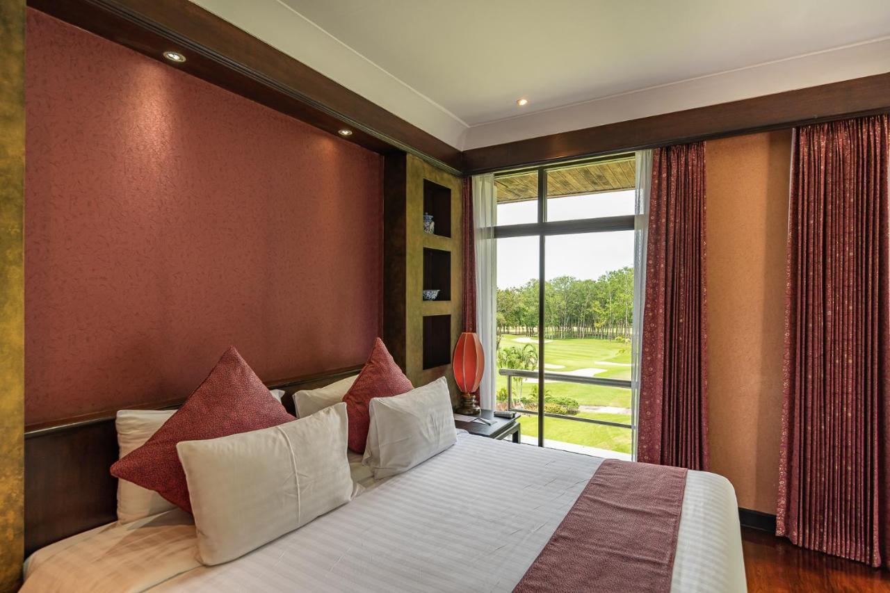 Blue Canyon Country Club Mai Khao Exterior foto